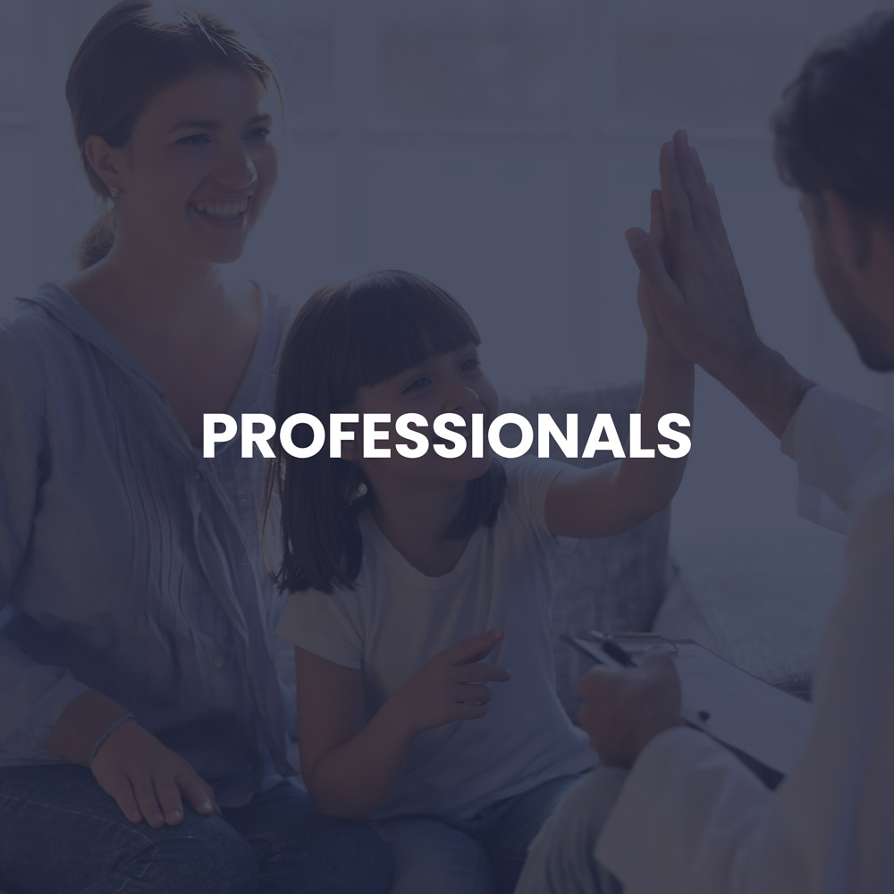 Module for professionals graphic with a woman and her daughter sitting. The daughter is high-fiving the therapist.